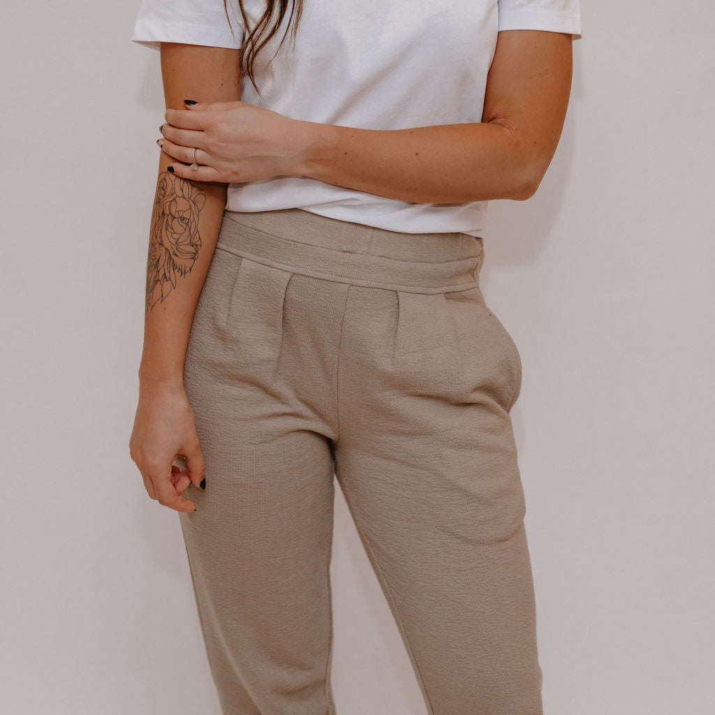 Dune Tapered Knit Pant